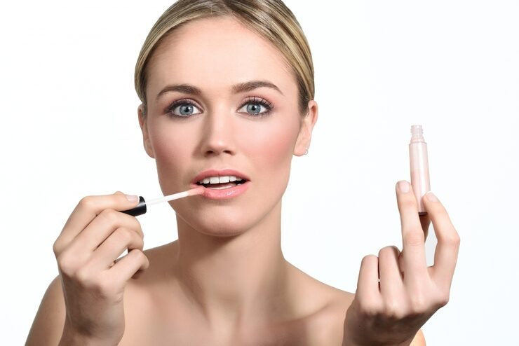 Lip serum